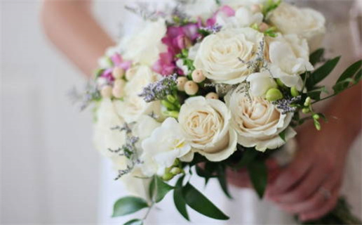 女命枯木逢春什么意思_女命枯木逢春什么意思啊