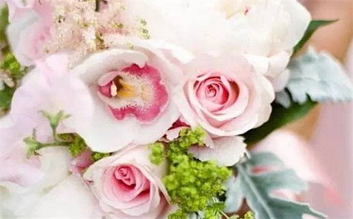 婚姻算命方位(婚姻算命方位怎么看)