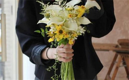 1990年马年命理解析及运势特点详解