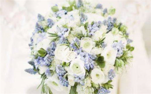 农历二〇三三年冬月初七黄历领取结婚证不适宜吗,领证吉日查询