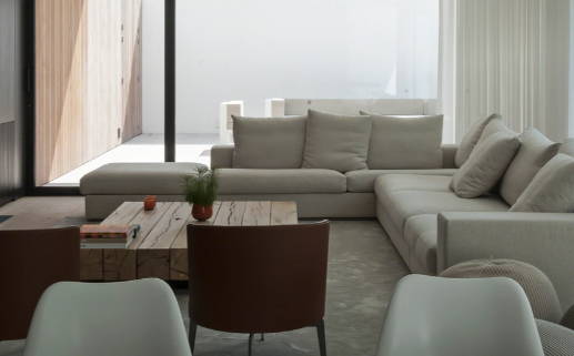 2030年08月24日乔迁黄历查询