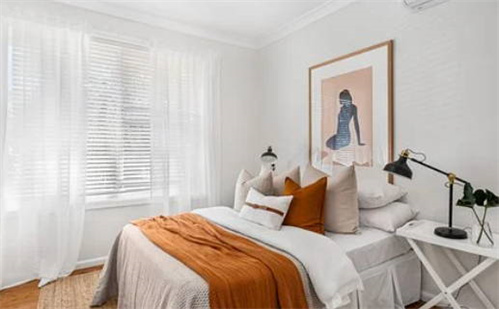 2033年03月06日老黄历适合迁居新址吗