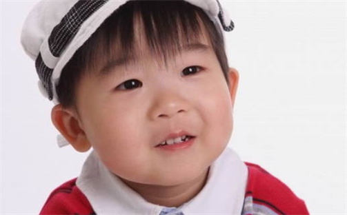 陈姓2026年07月19日出生的女孩子命理分析与起名攻略