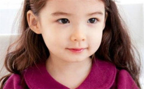 黄姓2026年07月10日出生的女孩子五行缺什么？如何科学取名