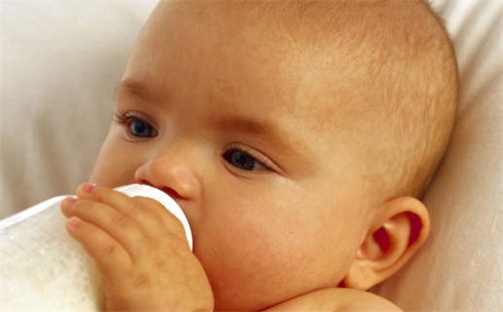 八字五行与吴姓：2026年07月12日出生女宝宝的理想名字分析