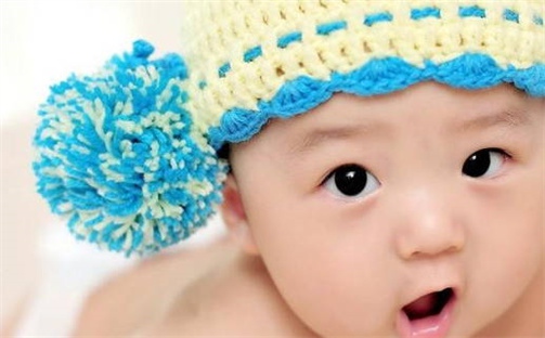 孙姓2026年04月30日出生的女孩子五行缺什么？如何科学取名