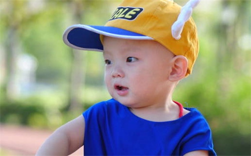 2026.06.02生的张姓女宝宝取名常见误区与高分名字推荐