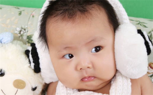 周姓女宝书香气质名字推荐：五行分析让起名更科学