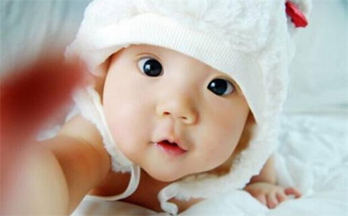 胡姓2026年04月24日出生的男孩子命理分析与起名攻略