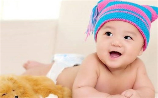 梁姓2026年04月18日出生的女孩子命理分析与起名攻略