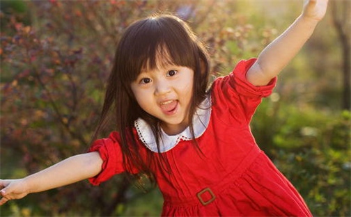 如何给2026年06月12日出生的陈姓女宝宝起个好名字？专业分析与建议