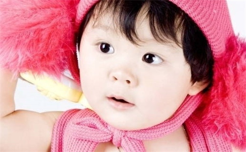 何姓男孩子取名