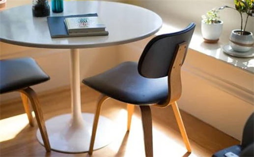 农历二〇三四年四月初一黄历房屋装修不适宜吗,这天装修合适吗